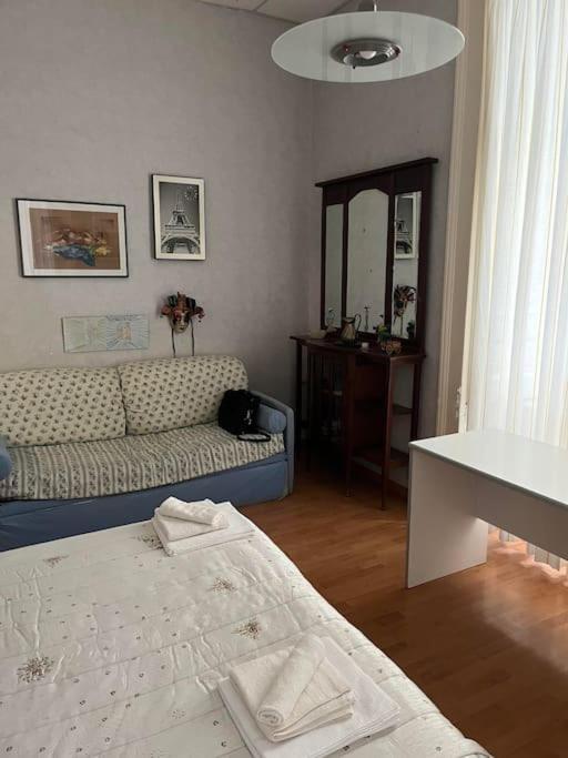 Апартаменты La Casa Di Pepo Неаполь Экстерьер фото